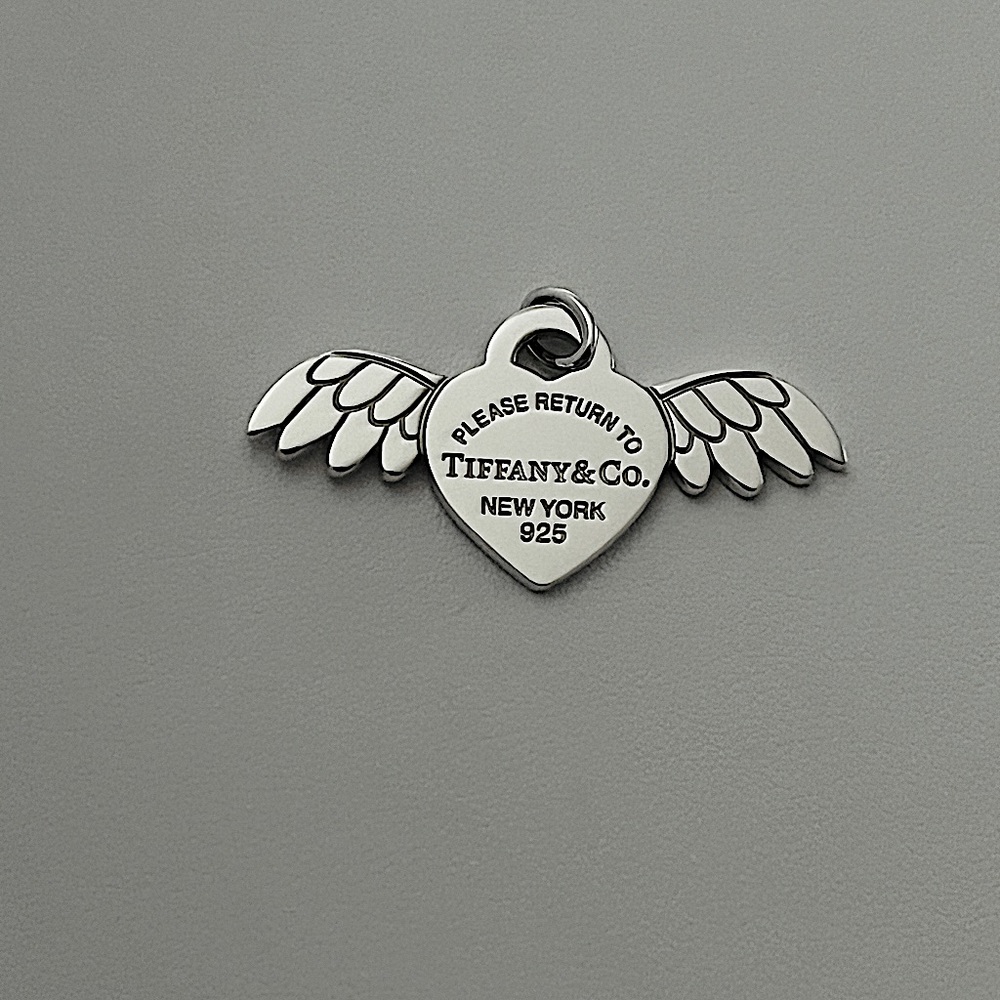 Tiffany & Co. angle charm